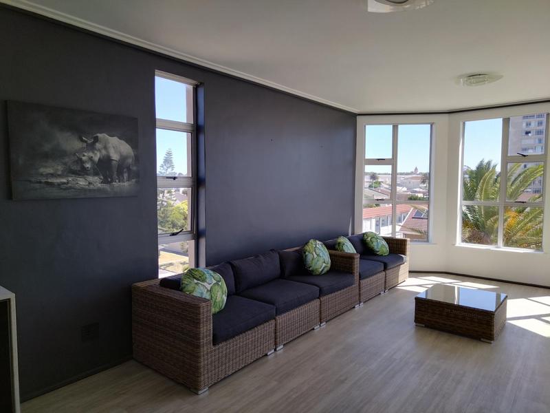 2 Bedroom Property for Sale in Summerstrand Eastern Cape